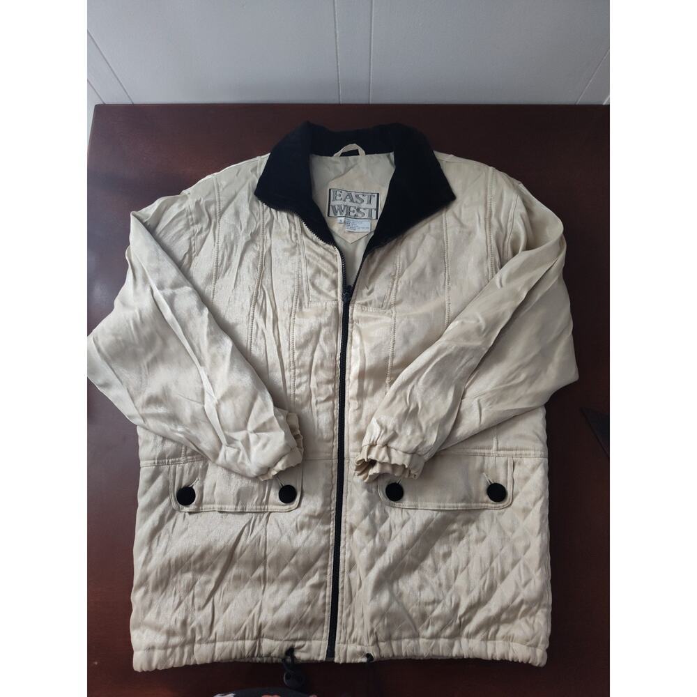 Vintage Retro East West Silks Small Front Zip Quilted Jacket Ivory